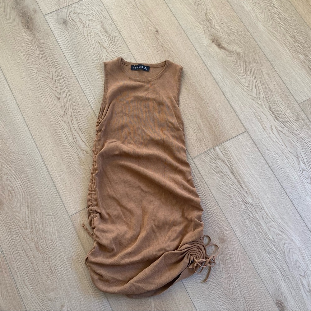 LIONESS - MILITARY MINDS DRESS IN TAN - Picture 2 of 3